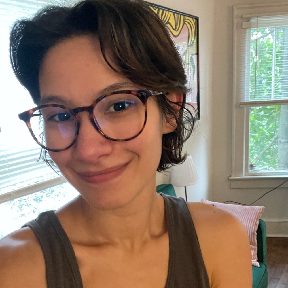 Meet your Posher, Lauren